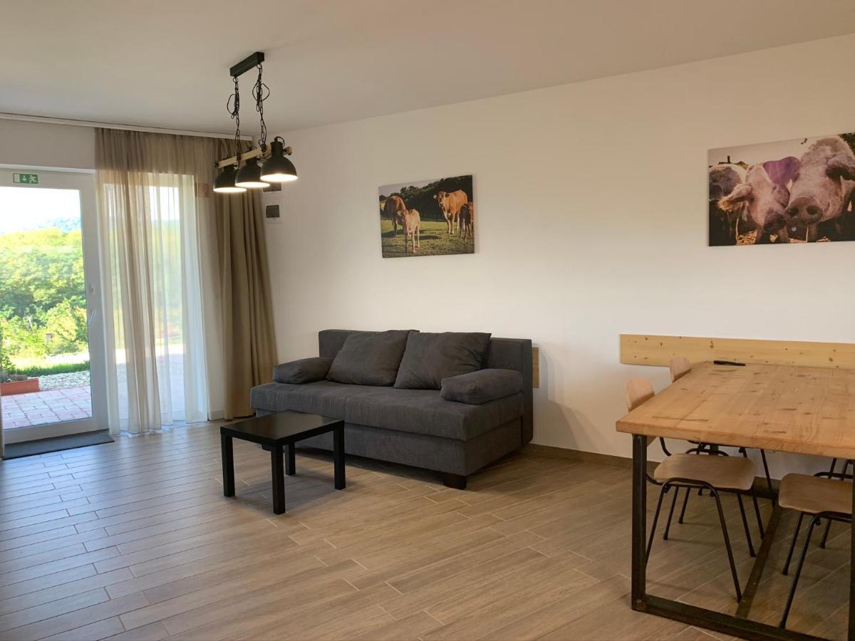 Oeregtoelgy Apartman Szar Exterior photo